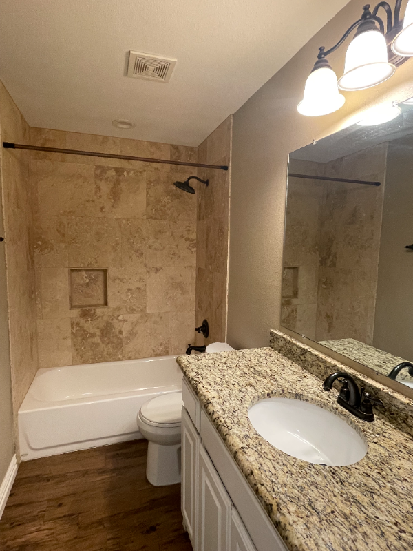 408 W Johnson St - Photo 6 of 13