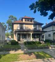 featured image of 733 S 7th St