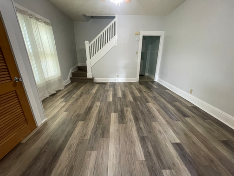 733 S 7th St - Photo 3 of 10