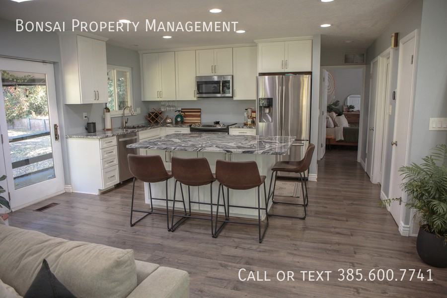 3281 E Fortuna Dr - Photo 4 of 14