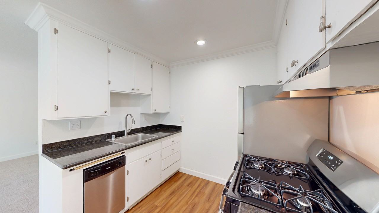 980 Ignacio Blvd #08 - Photo 6 of 12