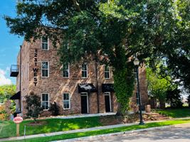 featured image of 231 West Ave #B