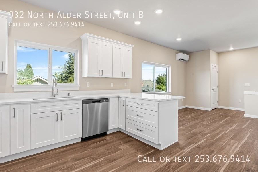 932 N Alder St - Photo 3 of 18