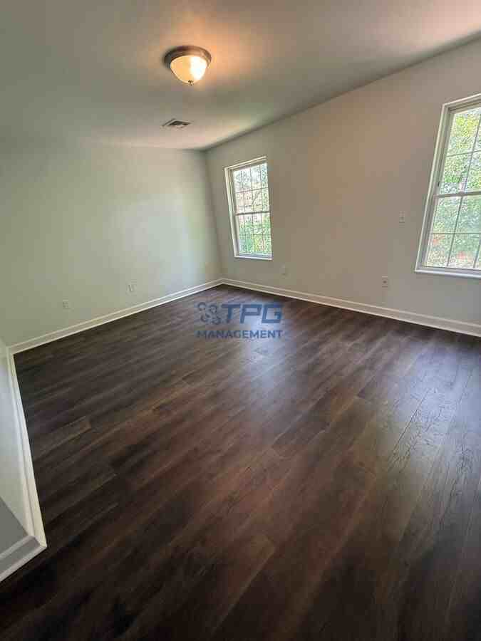 245 N 19th St #2ndFL - Photo 2 of 14
