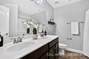 featured image of 2258 Isaac St