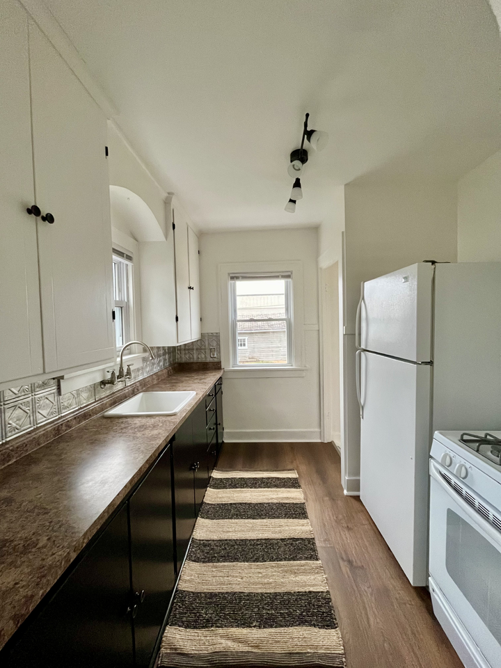 1319 E Lake Ave #NA - Photo 7 of 17