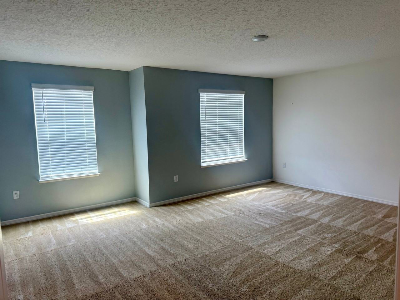 2213 Canyon Breeze Ave - Photo 7 of 10