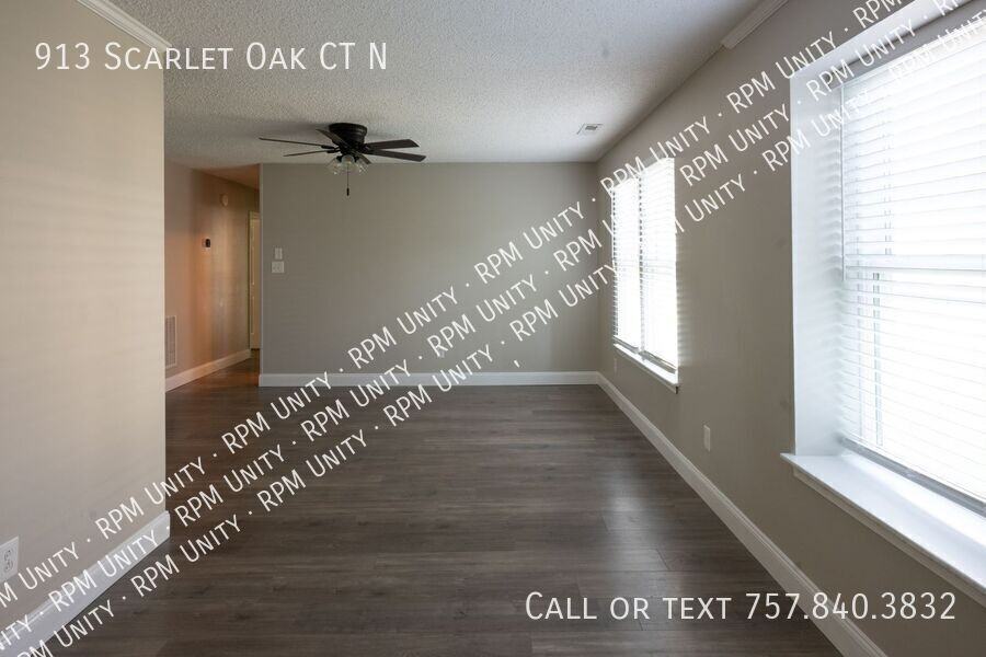 913 Scarlet Oak Ct N - Photo 3 of 13