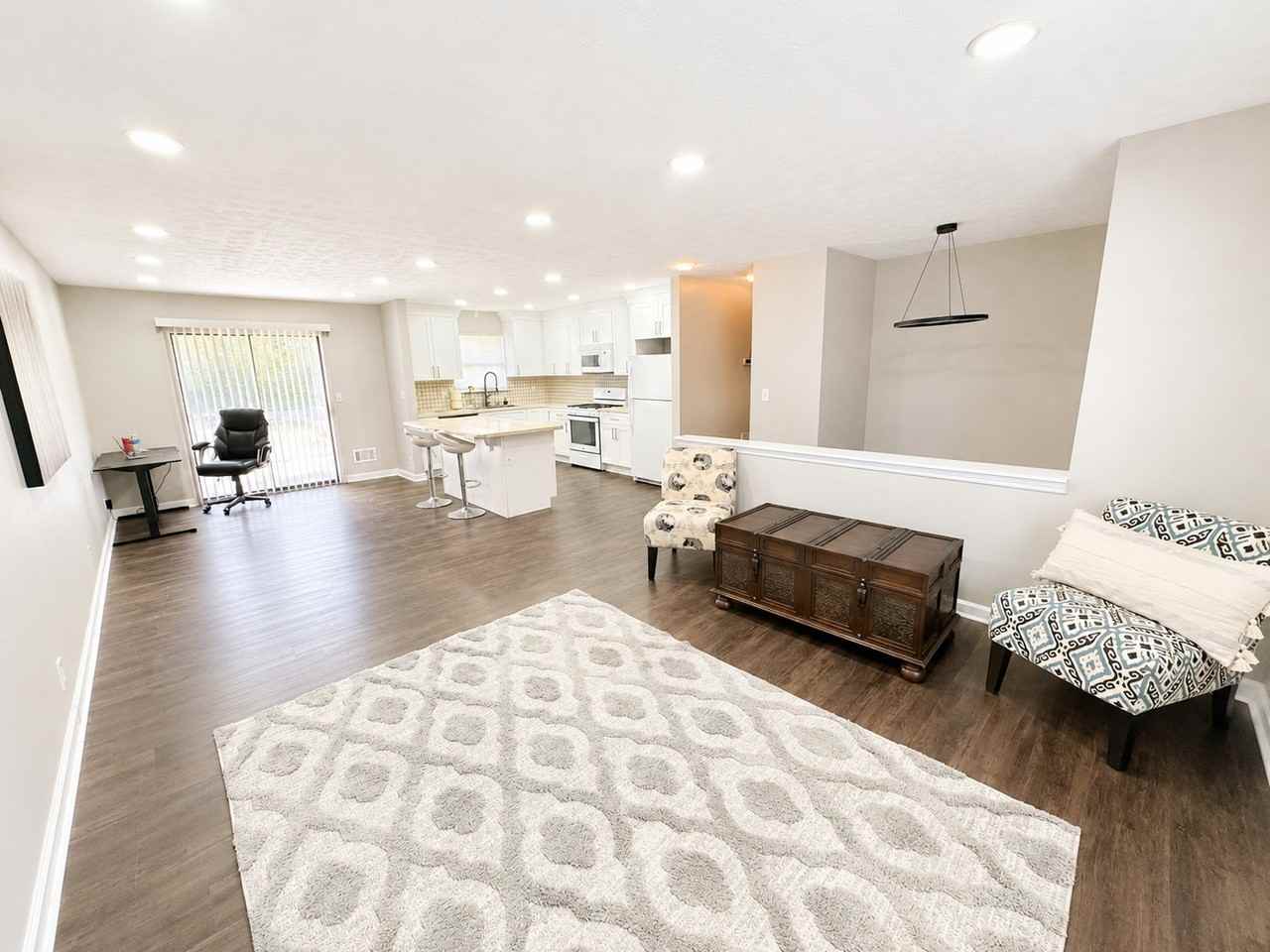 3479 Calumet Rd - Photo 2 of 3