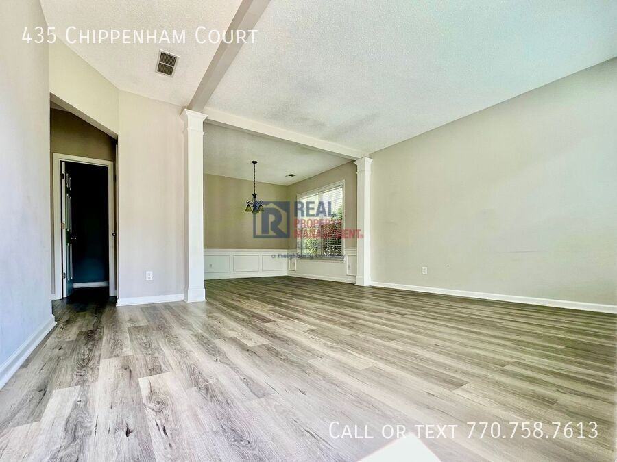 435 Chippenham Ct - Photo 2 of 23
