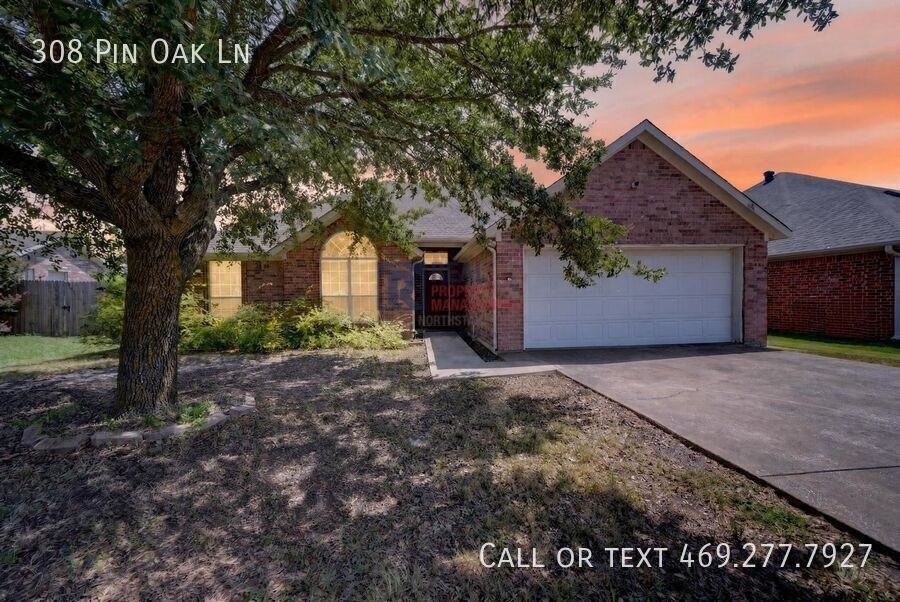 308 Pin Oak Ln - Photo 2 of 29