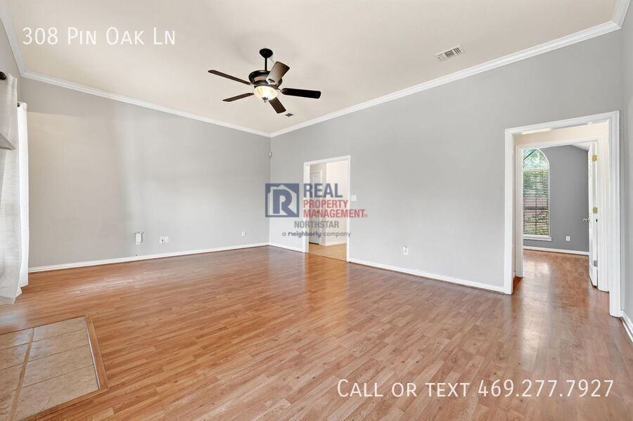 308 Pin Oak Ln - Photo 6 of 29