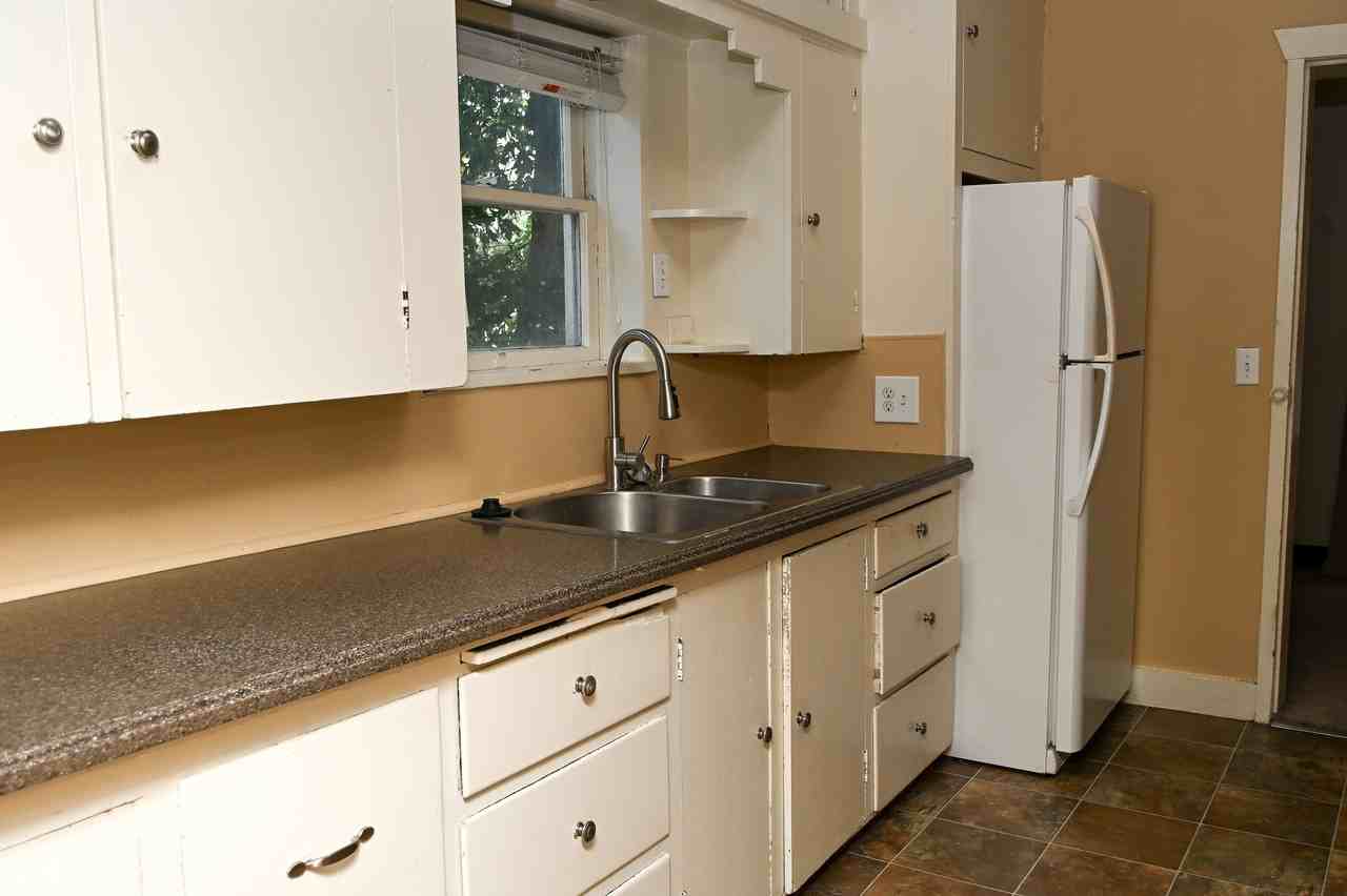 246 W 100 S - Photo 5 of 16
