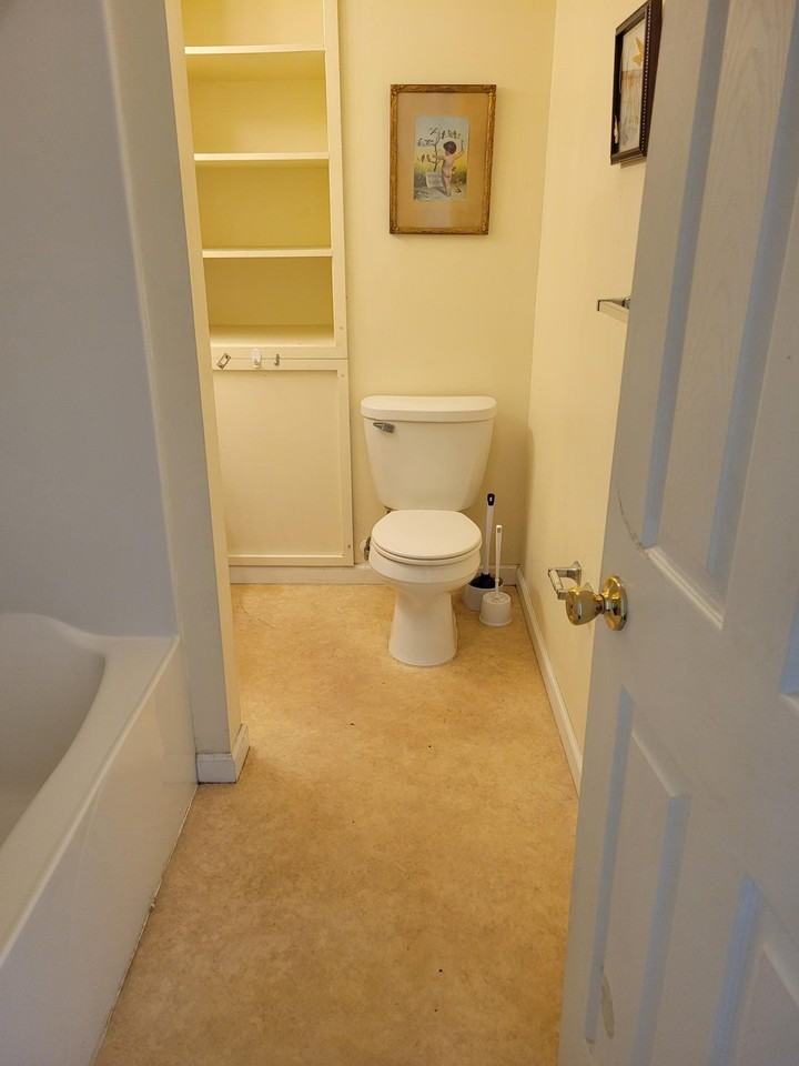 315 Springdale St #B - Photo 6 of 10