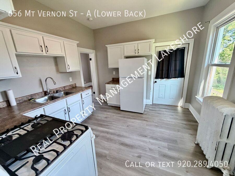 656 Mount Vernon St - Photo 3 of 13