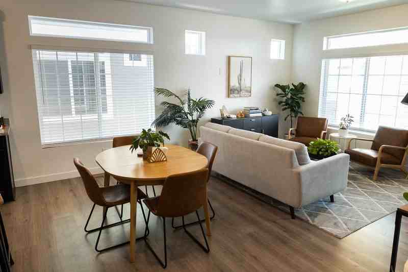214 E Mammoth Spring Ct - Photo 6 of 26