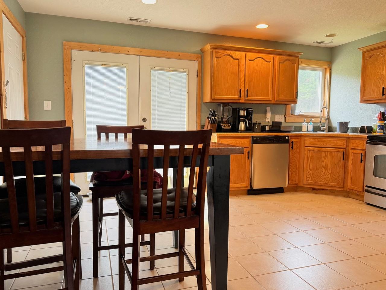 203 Breton Ridge Rd - Photo 2 of 6