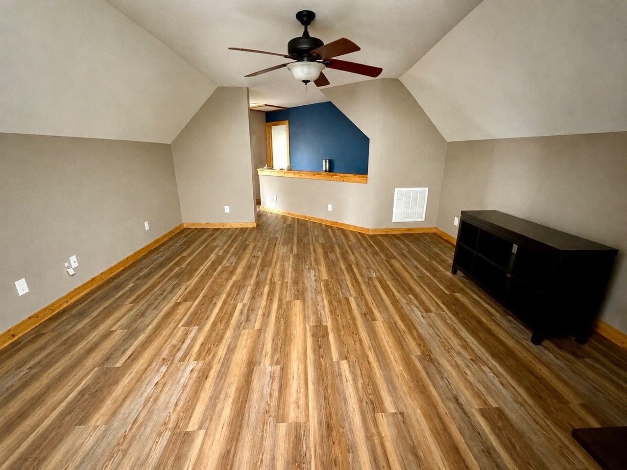 203 Breton Ridge Rd - Photo 4 of 6