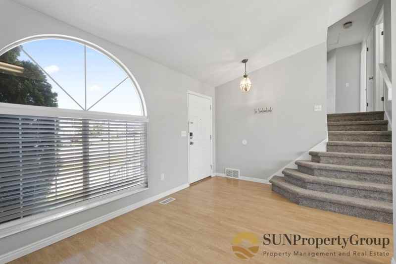 5458 Sw - Photo 5 of 21
