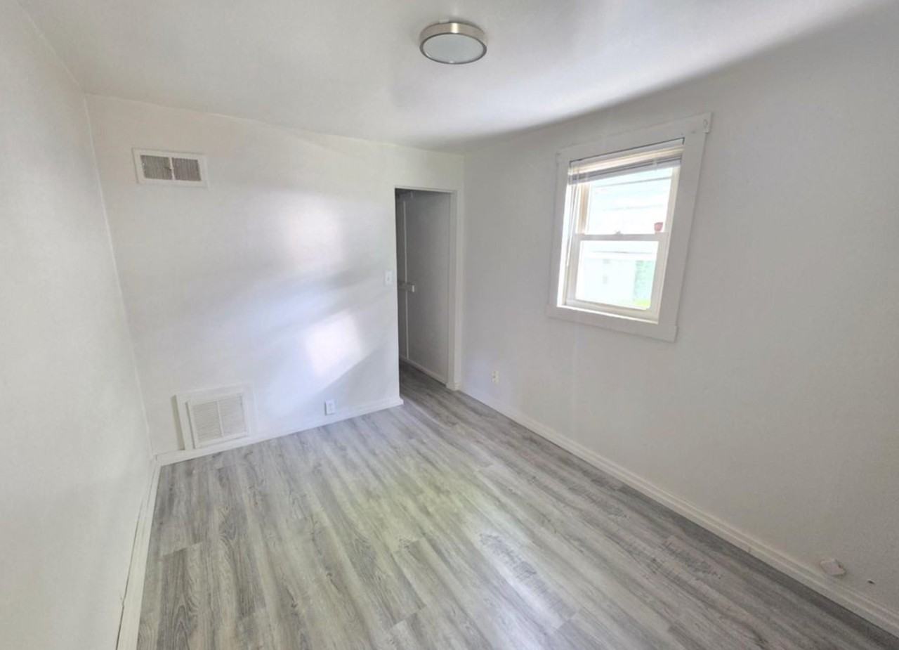 428 La Rosh Street Ct - Photo 3 of 6