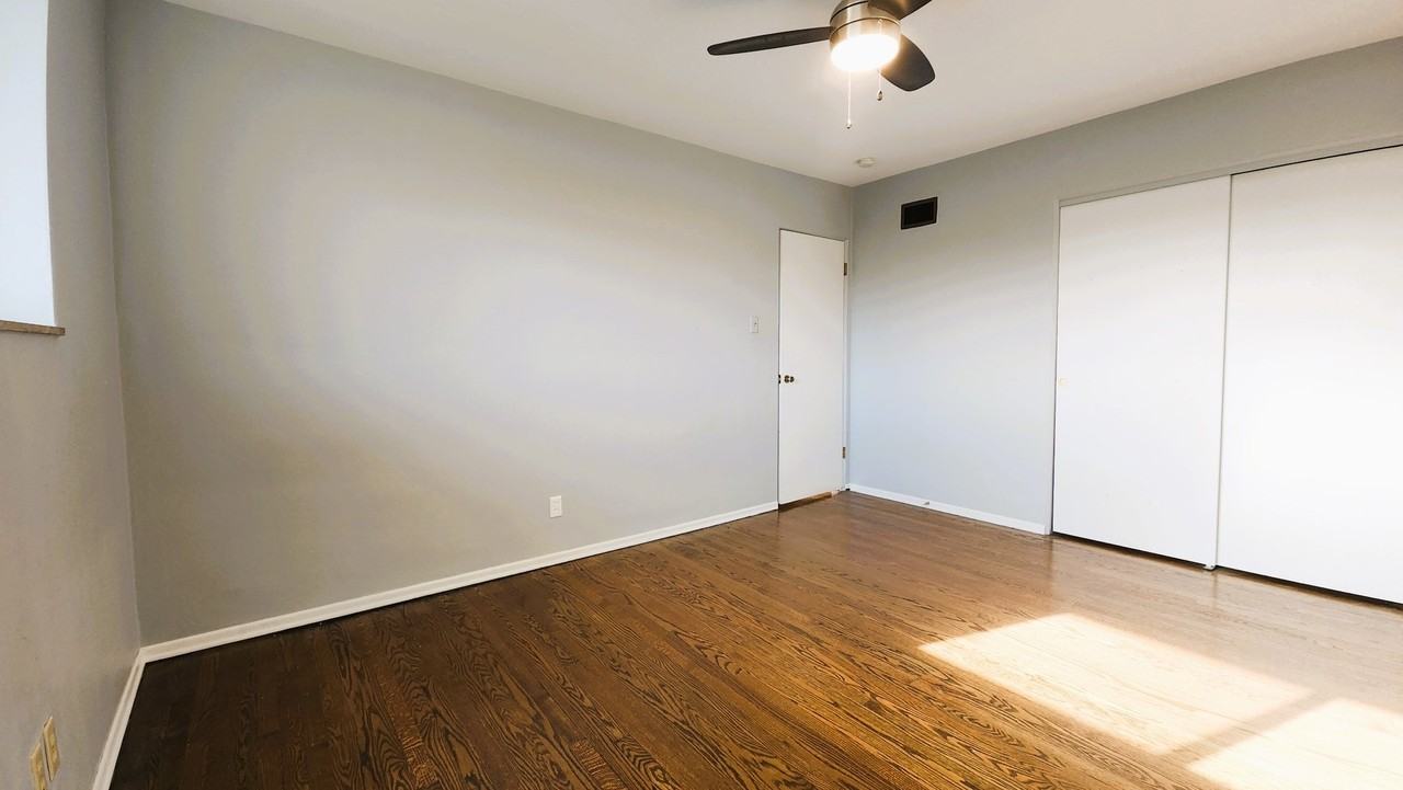 7876 Big Bend Blvd #2ndFL - Photo 7 of 12