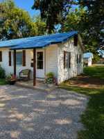 featured image of 112 W Beech St