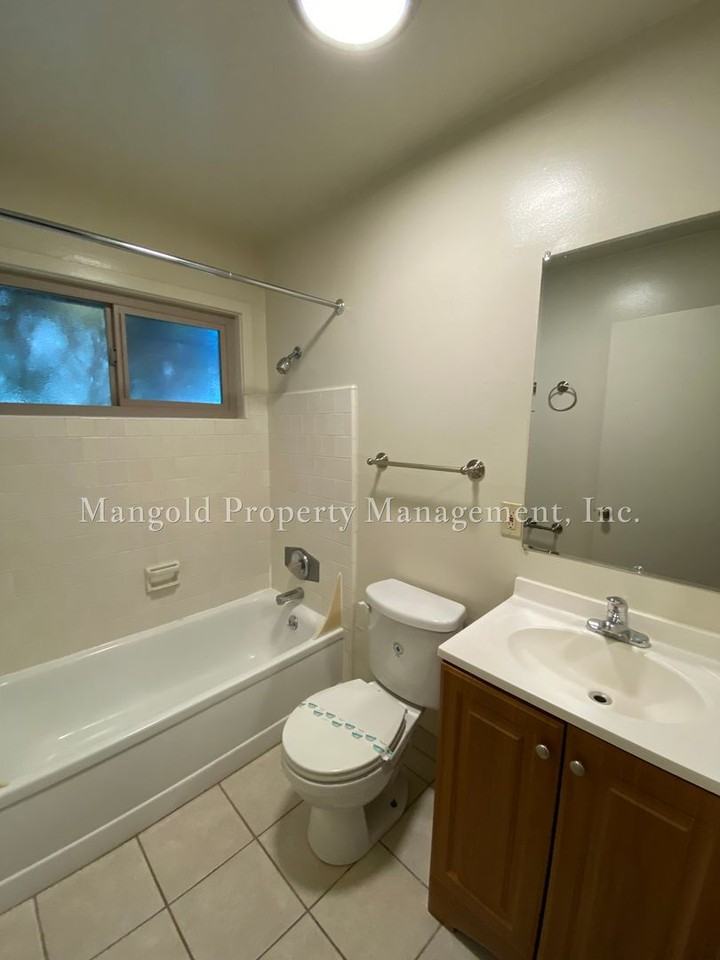 501-555 - Photo 3 of 21