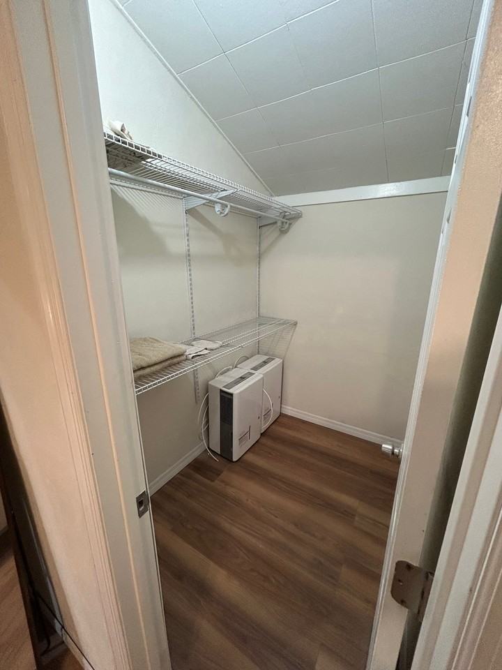 5626 28th Ave S #B - Photo 5 of 18