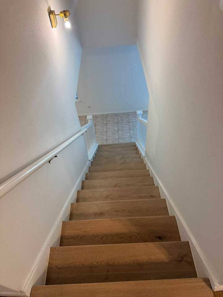 8011 Sunshine Trail Dr - Photo 2 of 3