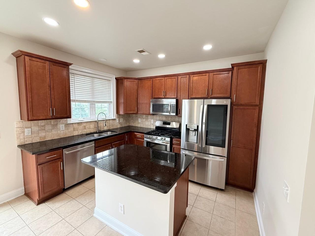42689 Tunstall Ter - Photo 2 of 31