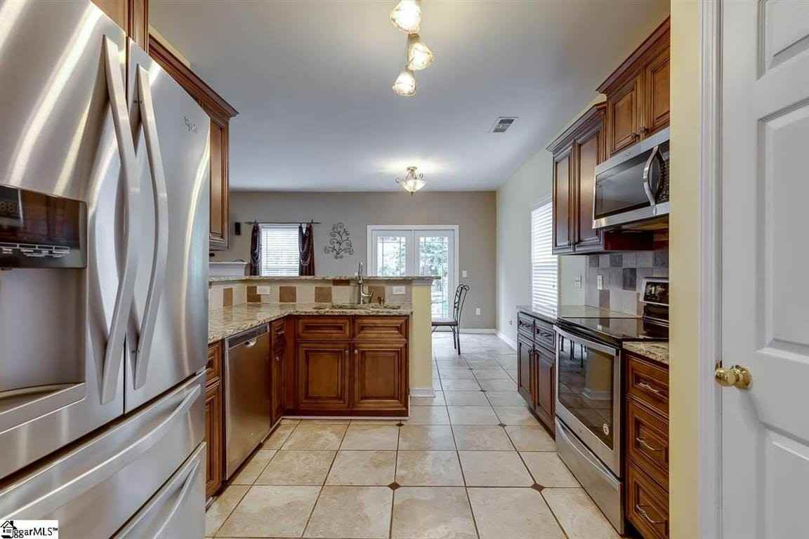 14 Farm Brook Way - Photo 6 of 20