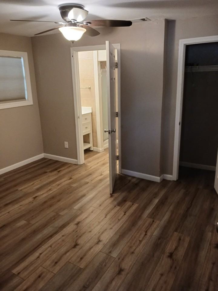 2721 Sidney Ave #3 - Photo 2 of 8