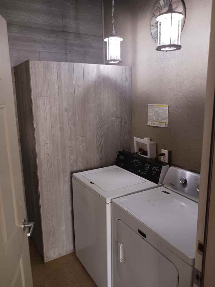 2721 Sidney Ave #3 - Photo 3 of 8