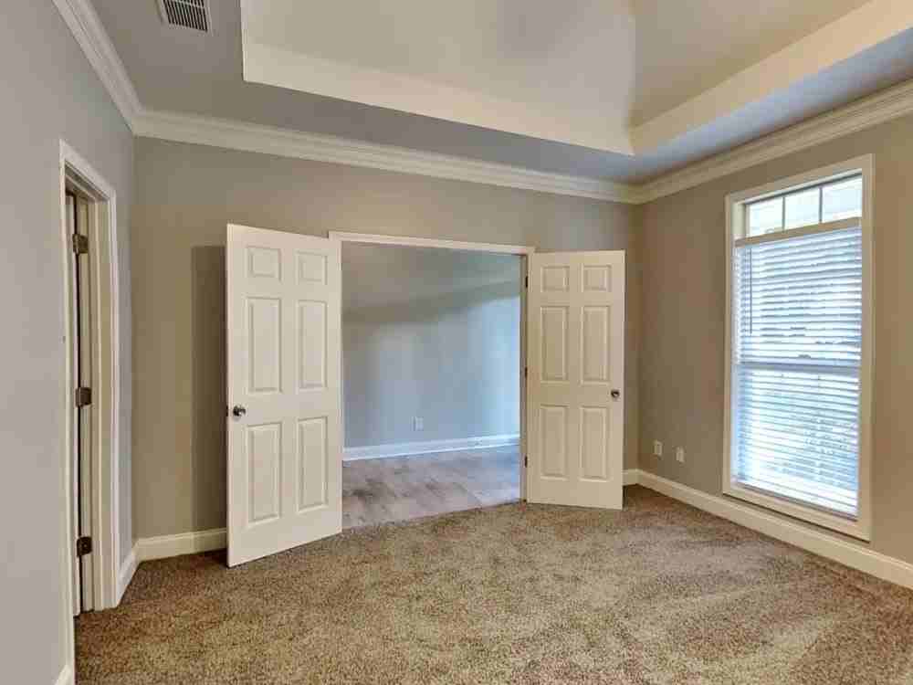2016 Towne Park Dr - Photo 7 of 14