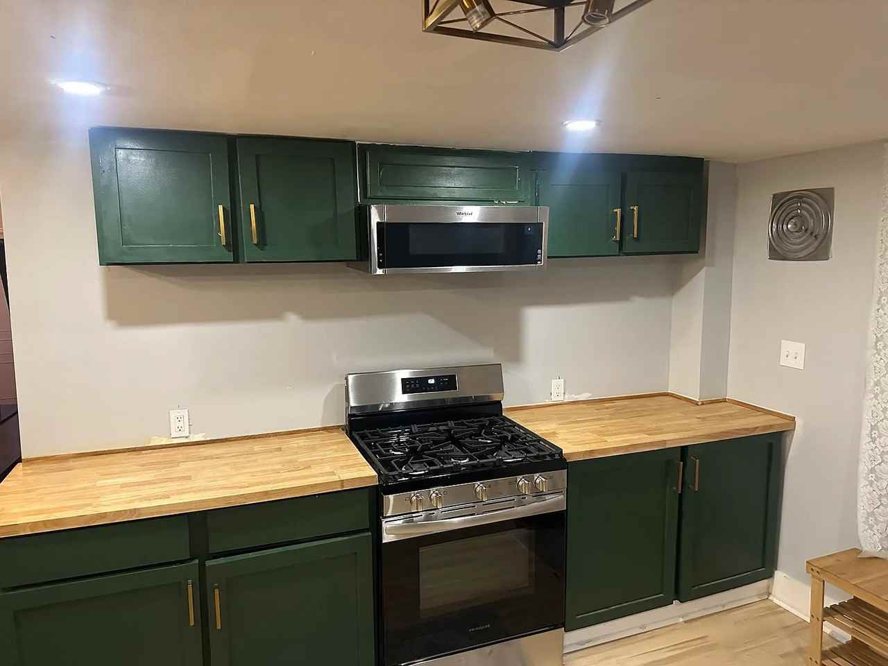 1648 Valley Dr - Photo 7 of 9