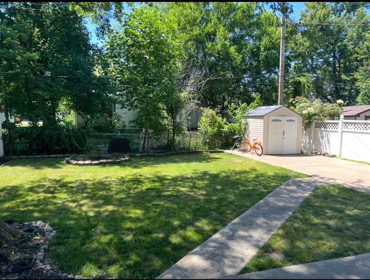 851 Madison Ave - Photo 2 of 15