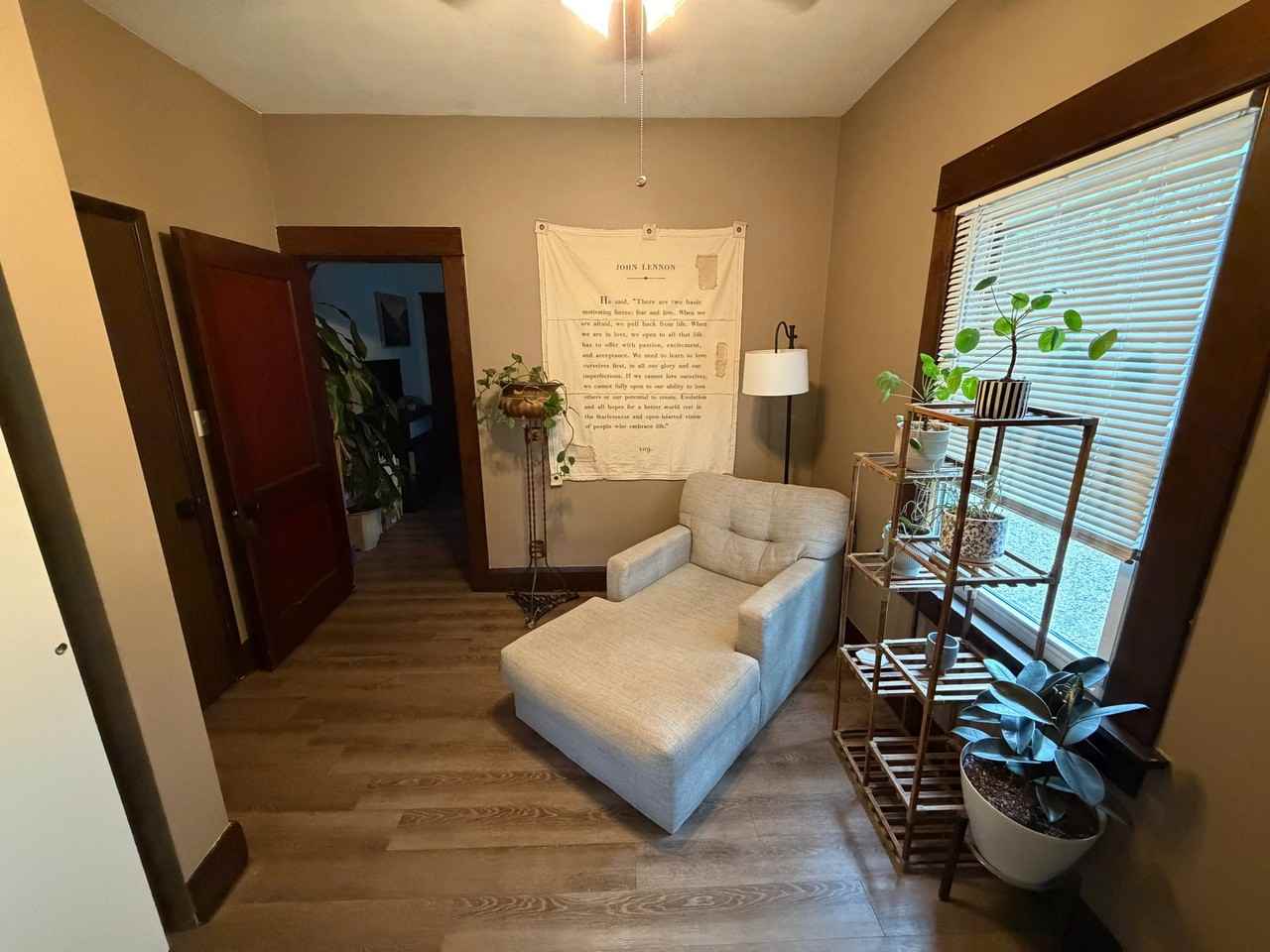 851 Madison Ave - Photo 5 of 15