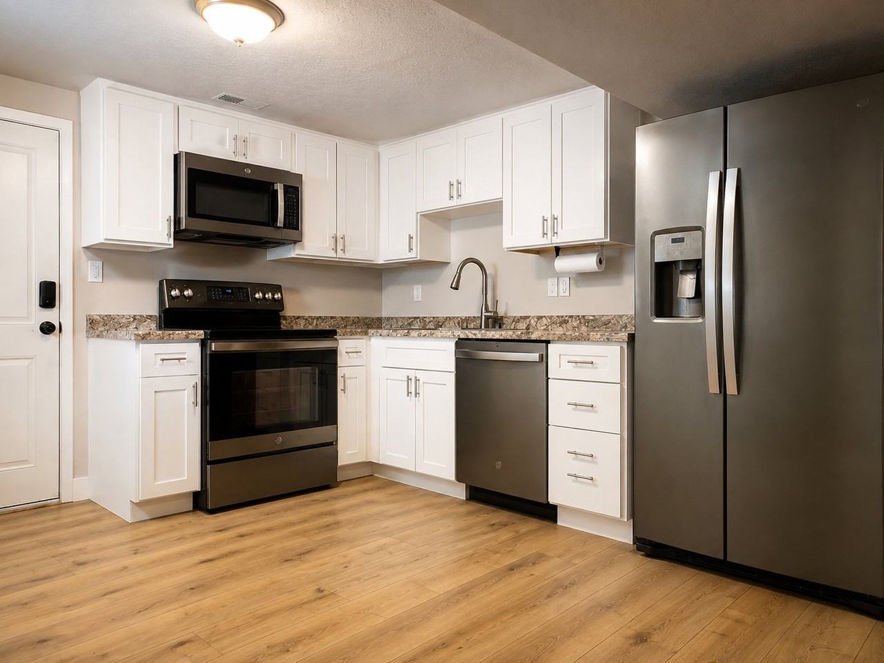 11592 Se #1 - Photo 2 of 8