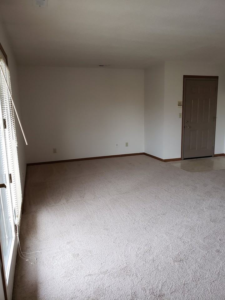 5742 Ryewyck Dr #3 - Photo 5 of 15