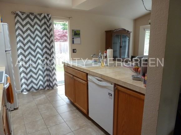 19220 SE 270th Pl - Photo 2 of 10