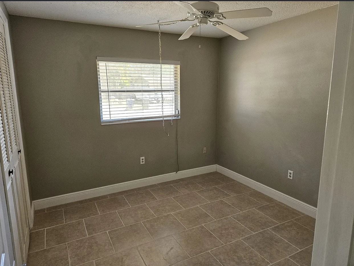 4008 36th St W - Photo 2 of 9