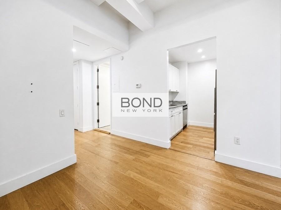 53 Park Pl #A - Photo 3 of 7