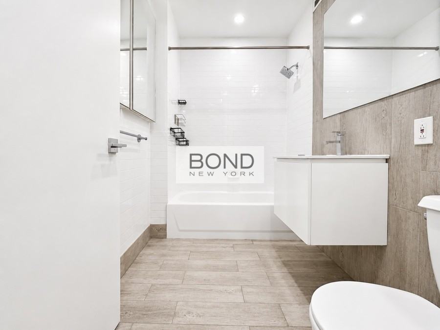 53 Park Pl #A - Photo 6 of 7
