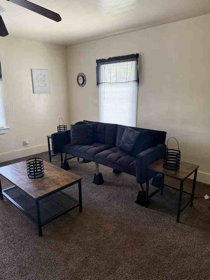 92 Jefferson Ave - Photo 5 of 20