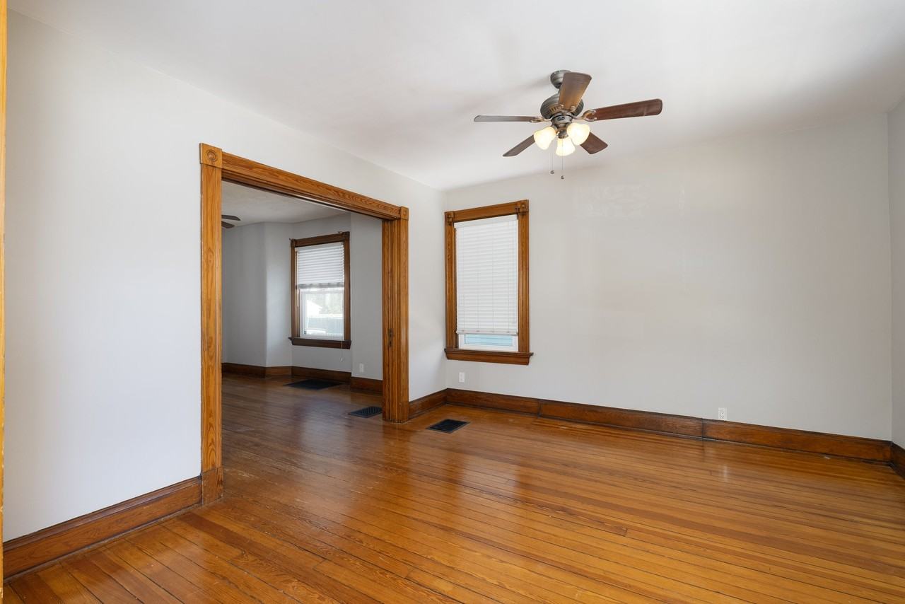 2892 Markbreit Ave - Photo 7 of 13