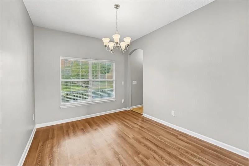 124 Charlotte St - Photo 2 of 9