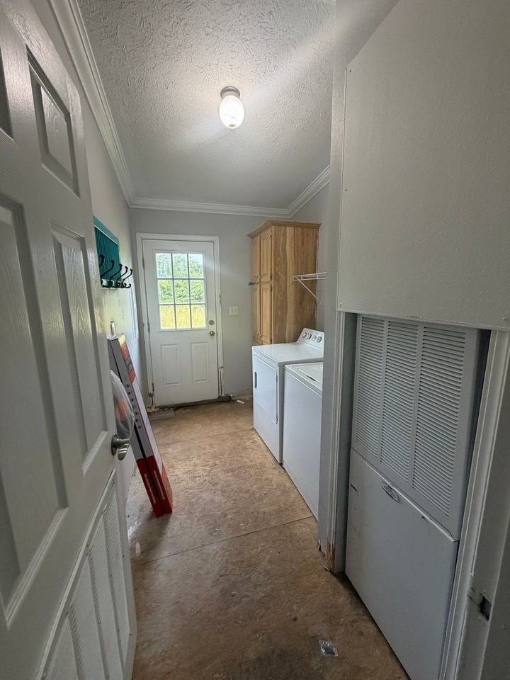 2151 130th St - Photo 6 of 13