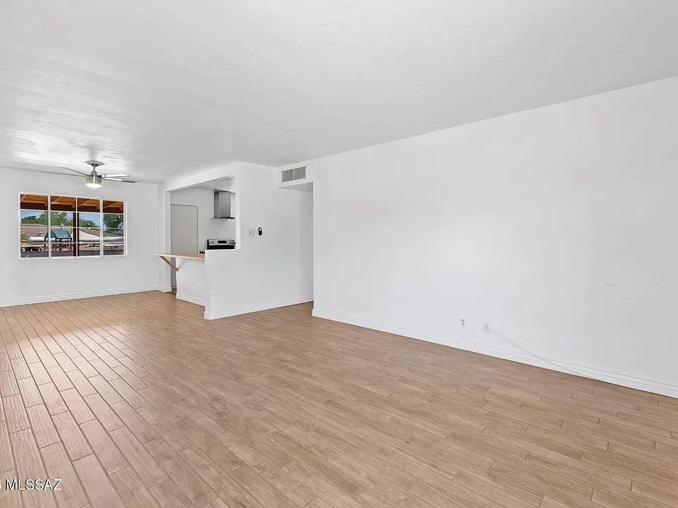 4834 E Cecelia St - Photo 3 of 14