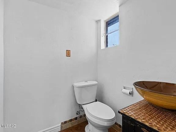4834 E Cecelia St - Photo 7 of 14