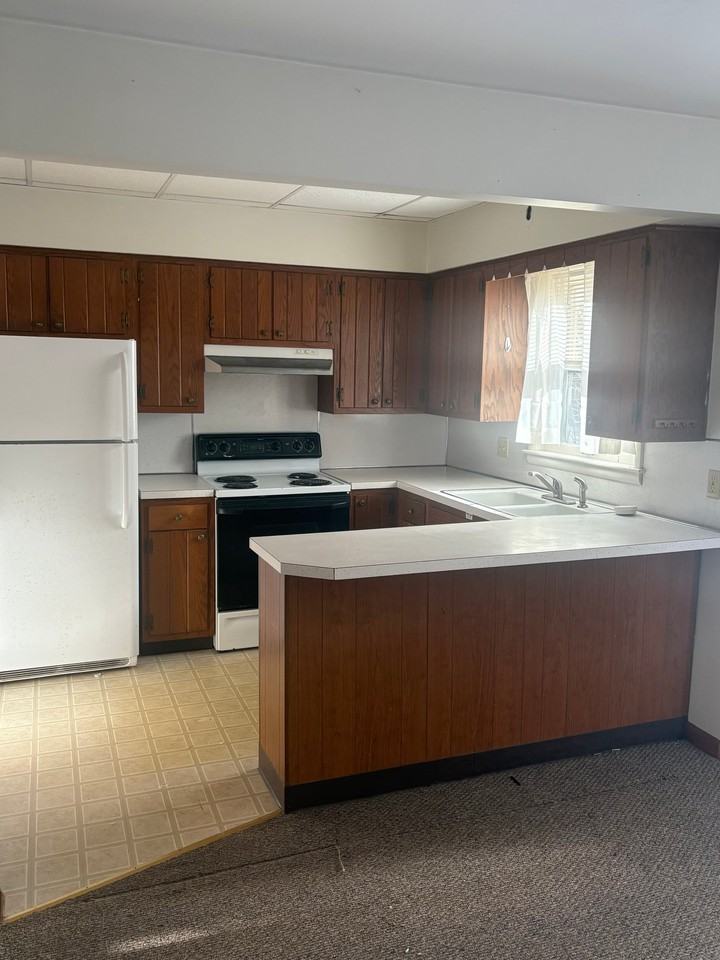 1311 Gravel Pond Rd #A - Photo 2 of 7